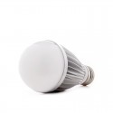 Bombilla de LEDs Esférica E27 Dimable 7W 630Lm 30.000H